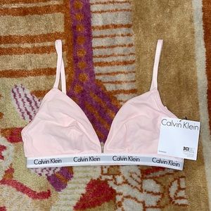 Calvin Klein Triangle Bralette Light Pink SZ M NWT